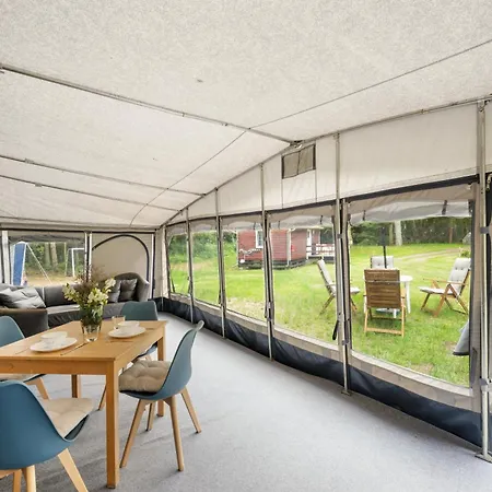 Urlaub Im Luxus Wohnwagen Statt - Mit Badezimmer, Vorzelt Und Garten - Urlaub Auf Ruegen Am Naturstrand In Der Naehe Des Kap Arkona * Dranske